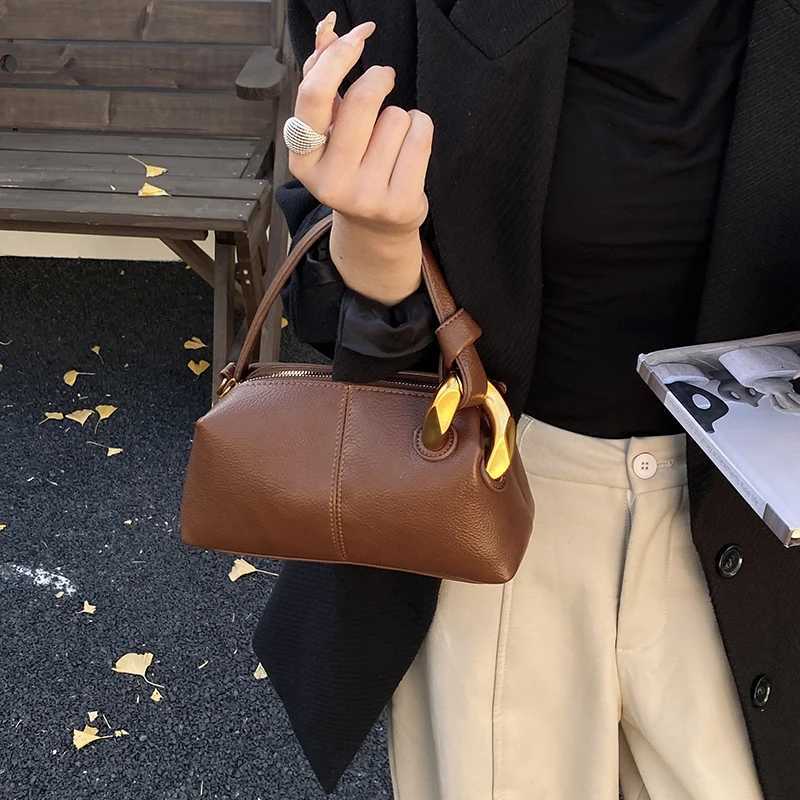 Vintage Fashion All-match Small Square Pillow Single Shoulder Crossbody Simple Womens Bag New Daily Commuter HandbagT251205