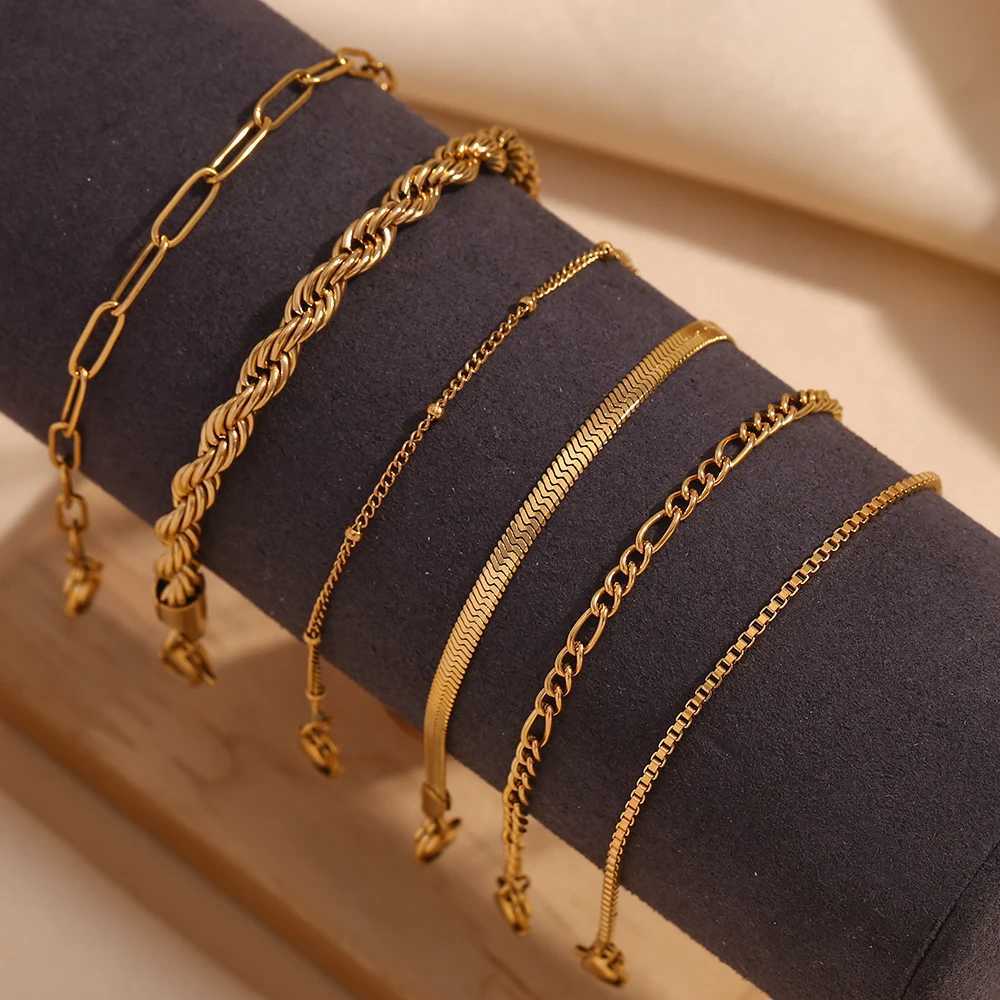 EBbelle Blade Chain Figaro Chain Twists Chain Bracelet 18K Gold Plated 316L Stainless Steel Jewelry Womens Hand Bracelets W251206