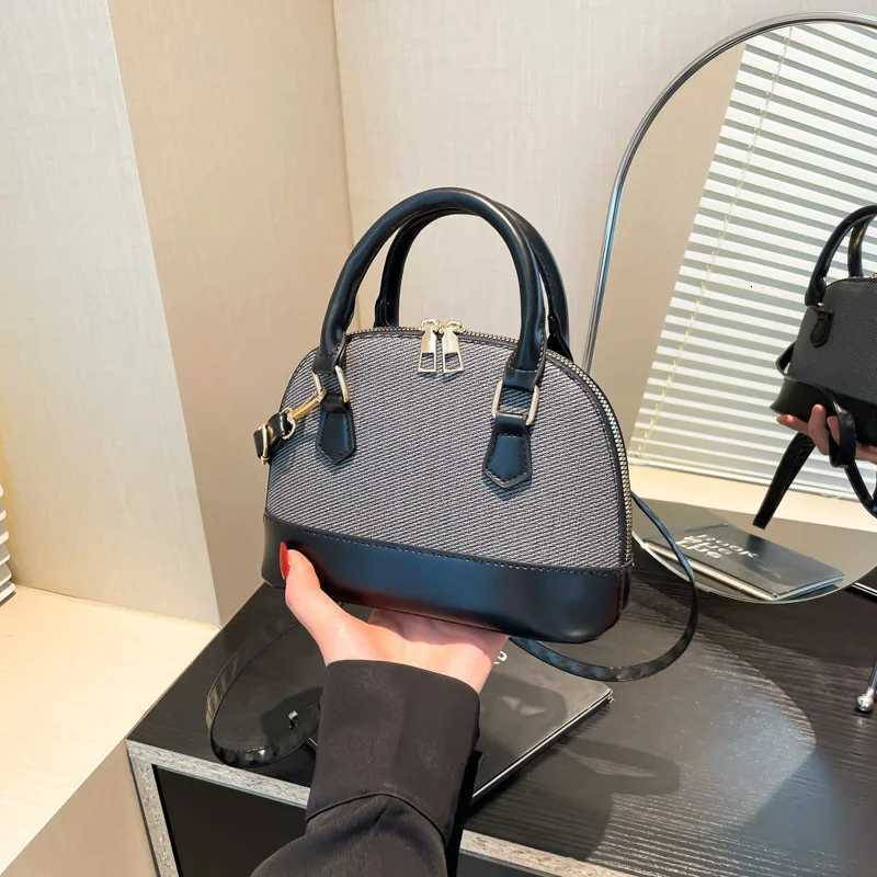 Women Shell Crossbody Bag New Trendy Retro Shoulder Handbag Simple Stylish Casual Commuter PurseT251205
