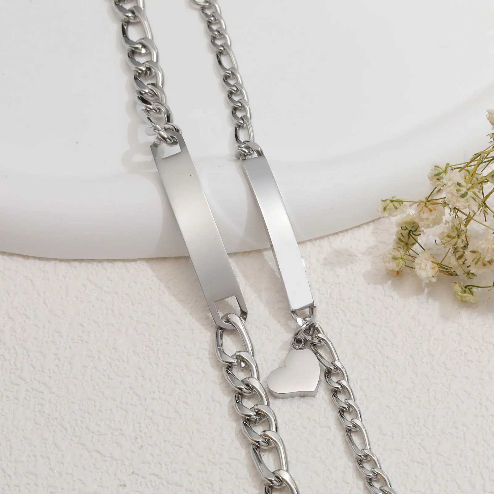 Vnox Custom Valentines Day Gift Jewelry for Couples Love Promise Bracelets for Women Men Heart Charm Figaro Chain Bracelets W251206