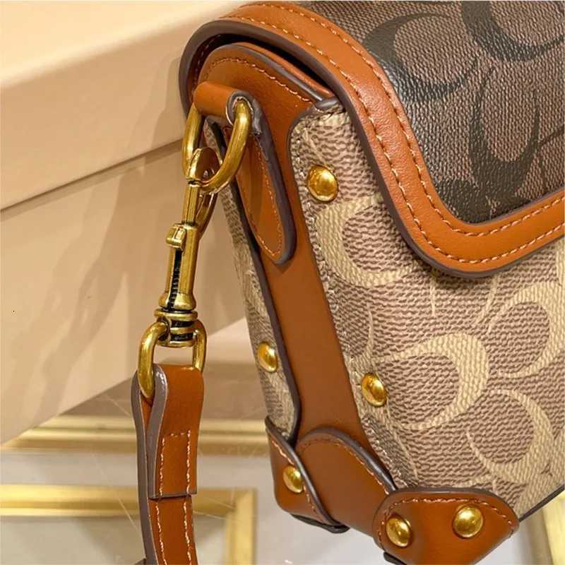 New minimalist and fashionable small handbag contrasting color womens bag high-end carriage crossbody bag portable box bagT251206