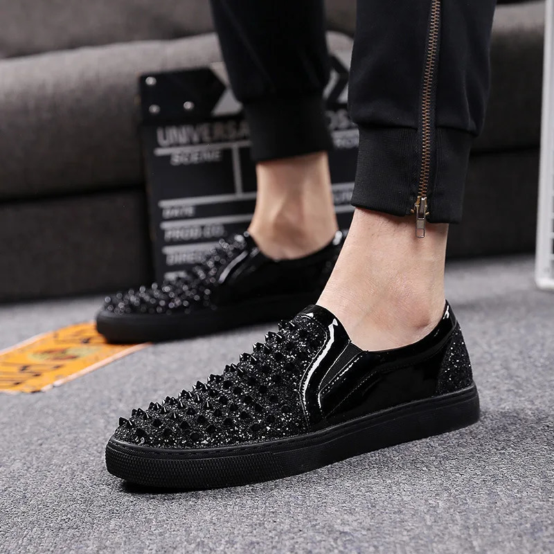 Men loafers Black Diamond Rhinestones Spikes men shoes Rivets Casual Flats sneakers wholesale 251204
