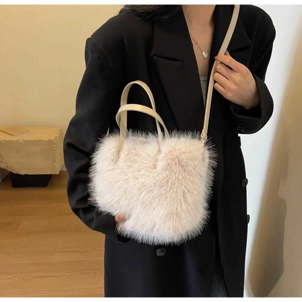 Fashion Faux Fur Ladies Shoulder Bag Soft Fluffy Female Crossbody Bag Handbag Square Luxury Tote Bag for WomenT251206