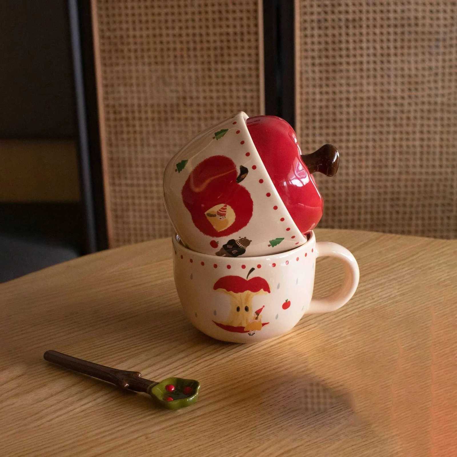 Vintage Mug With Lid And Spoon Apple Shape Ceramic Mug Water Cup Girls Mug Christmas Gift Coffee Mug Couple Milk Breakfast Mug M251206 - view 4
