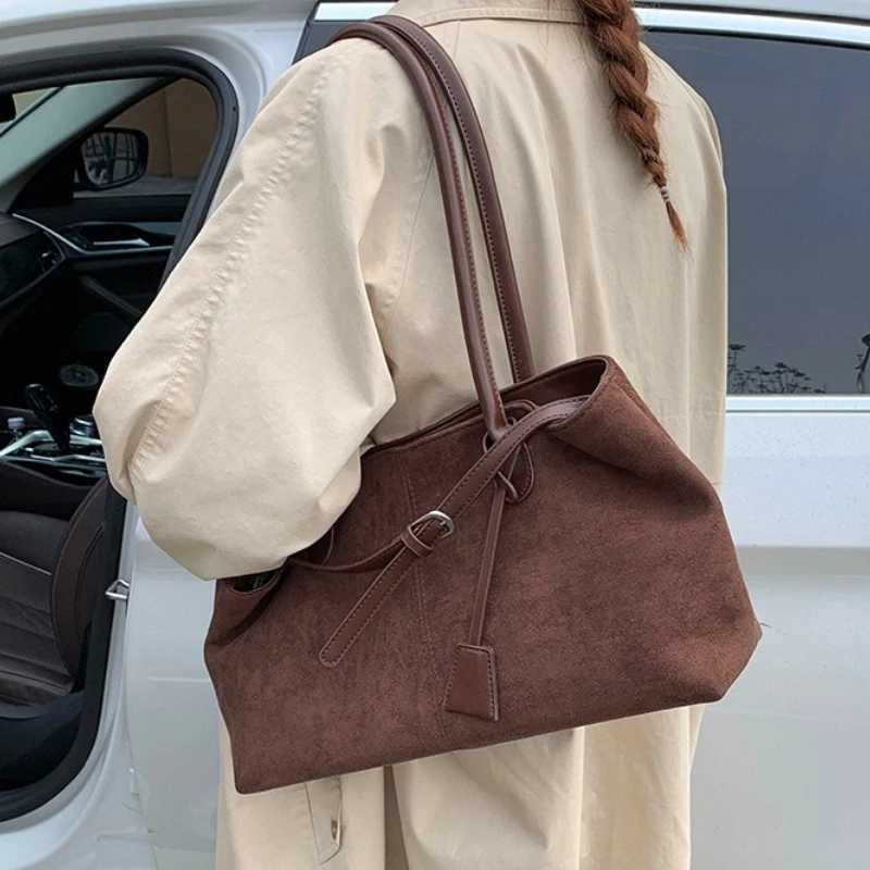 Womens PU Leather Shoulder Bag 2025 Winter New Fashion Retro Underarm Bag Luxury Brand Designer Handbags and Purses Tote BagsT251205