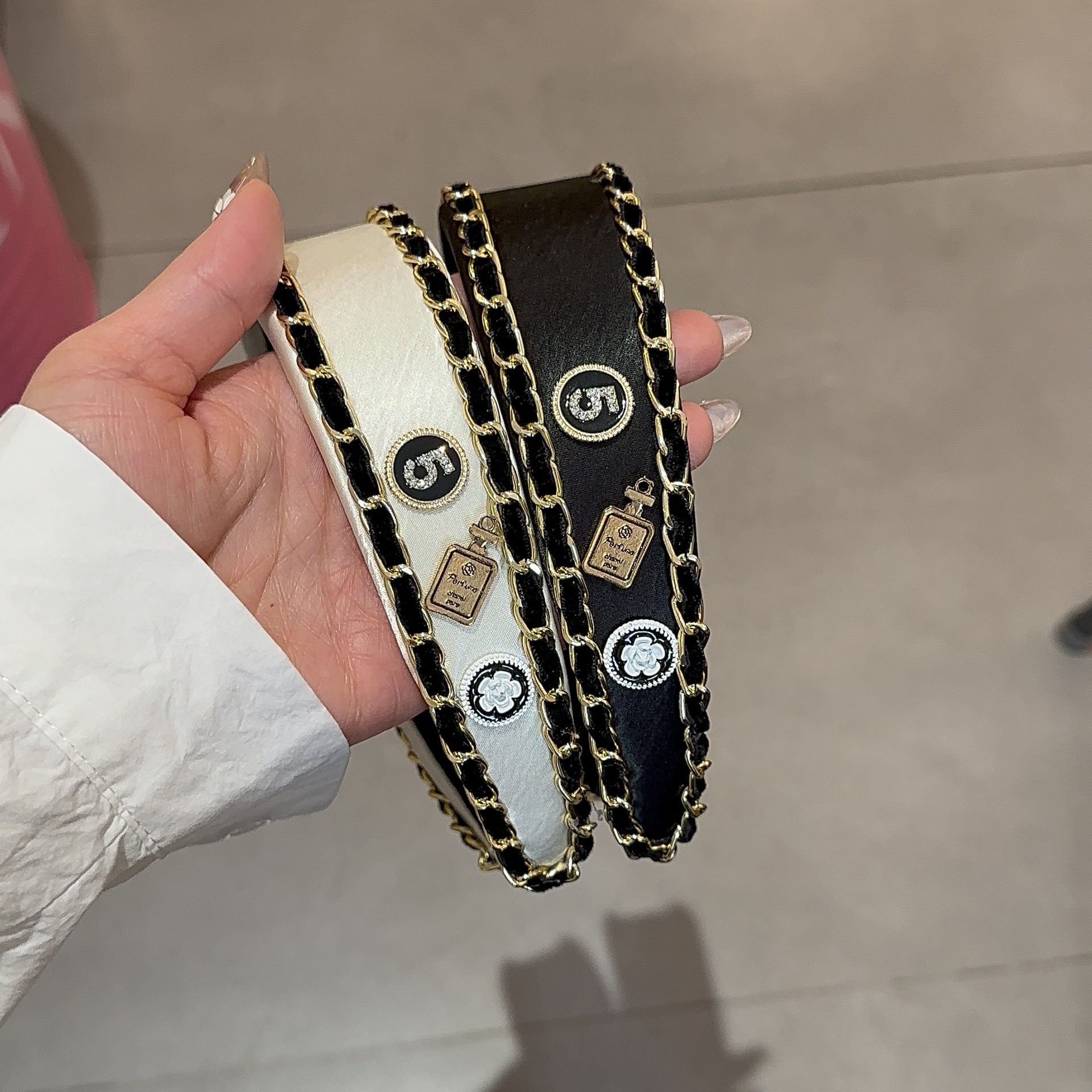 Free delivery designe hairpin Fashionable casual hair accessories paired with pressed hair headpieces