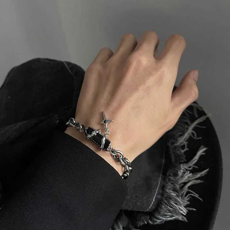 2024 Retro Black Zircon Star Bracelet for Women Men Gifts Trend Titanium Steel Chain Unisex Goth Jewelry New Couple Accessories W251206