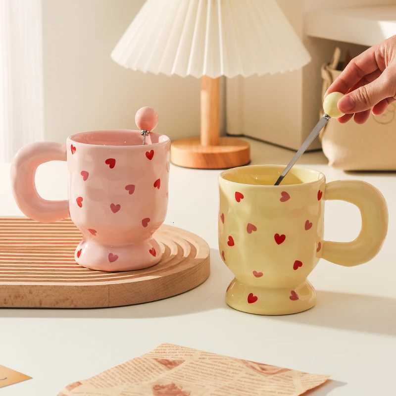 Heart Pattern Ceramic Cup for Women New Household 500ml Underglazed Colour Cute Couple Water Mugs Aesthetic Exquisite Coffee Cup M251206 - view 3