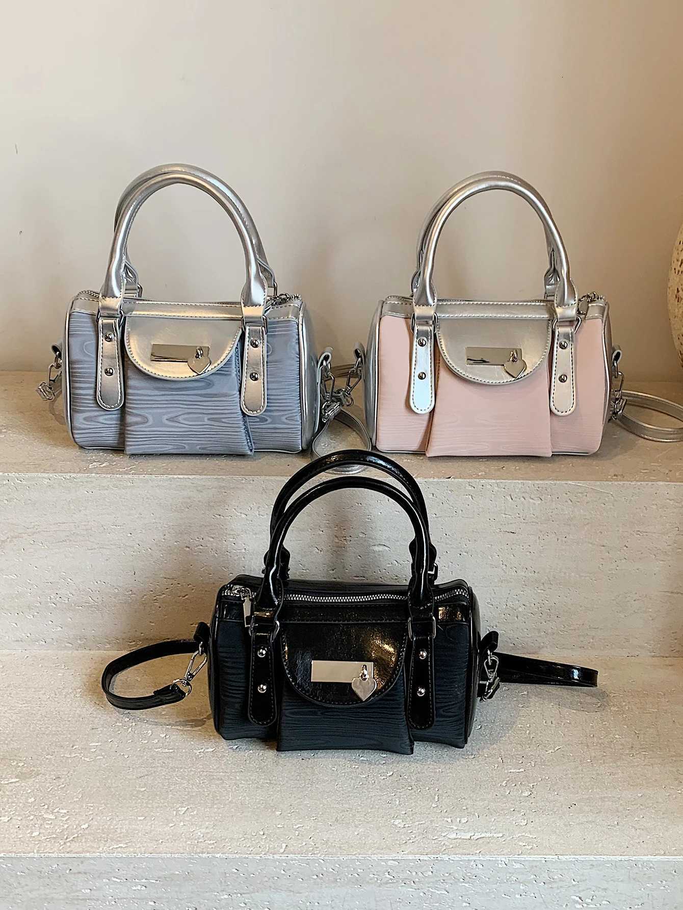 Portable Boston Bag Womens 2025 New Summer Shoulder Crossbody Bag High-End Niche Casual Pillow BagXJ251206