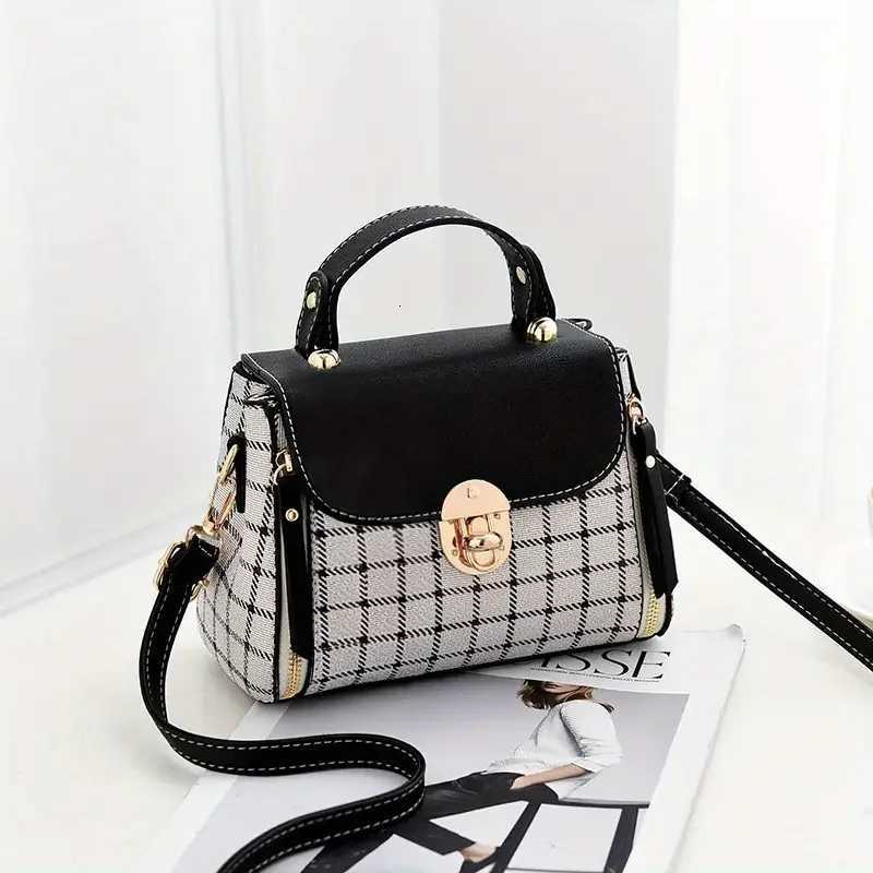 Plaid Pattern Handbag Womens Buckle Decor Flap Purse Fashion PU Leather Crossbody BagT251205
