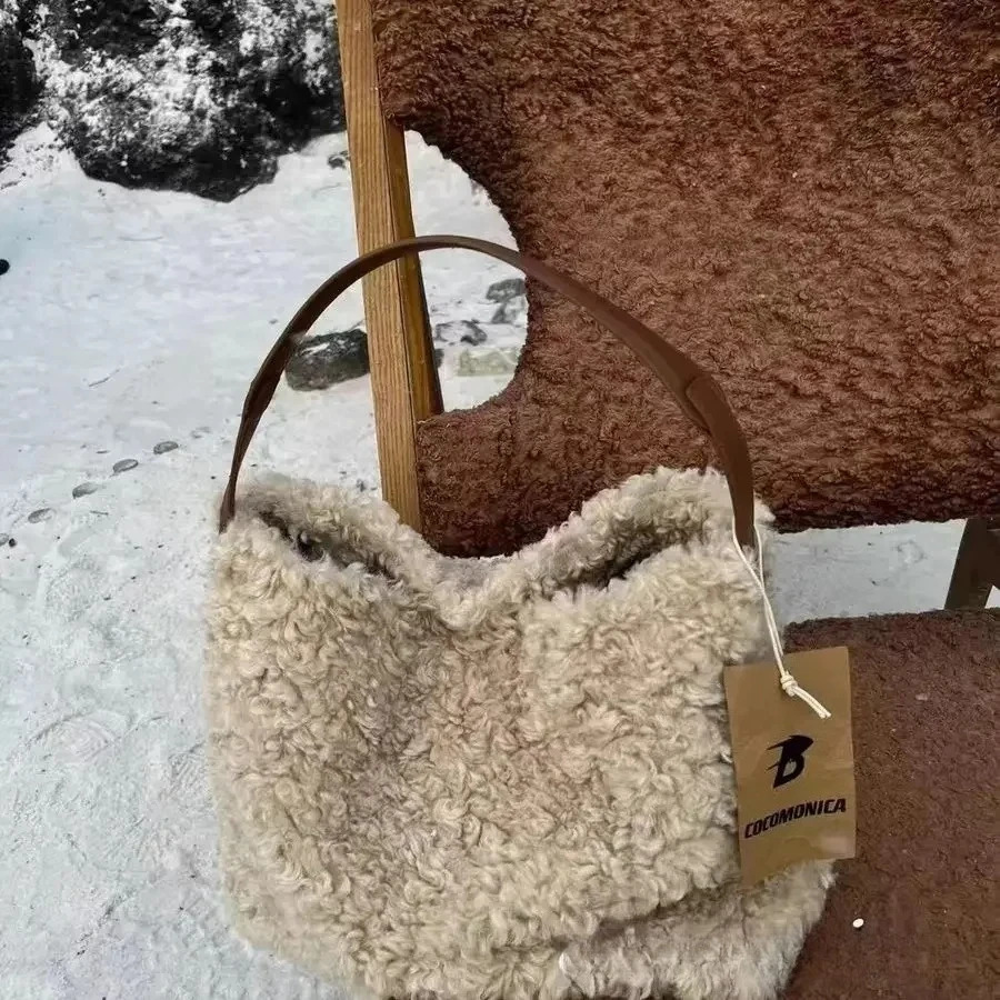 Autumn Winter Lamb Wool Tote Bag Loose Plush Shoulder Large Capacity Furry Crossbody Fashionable and Versatile 251201 - view 6