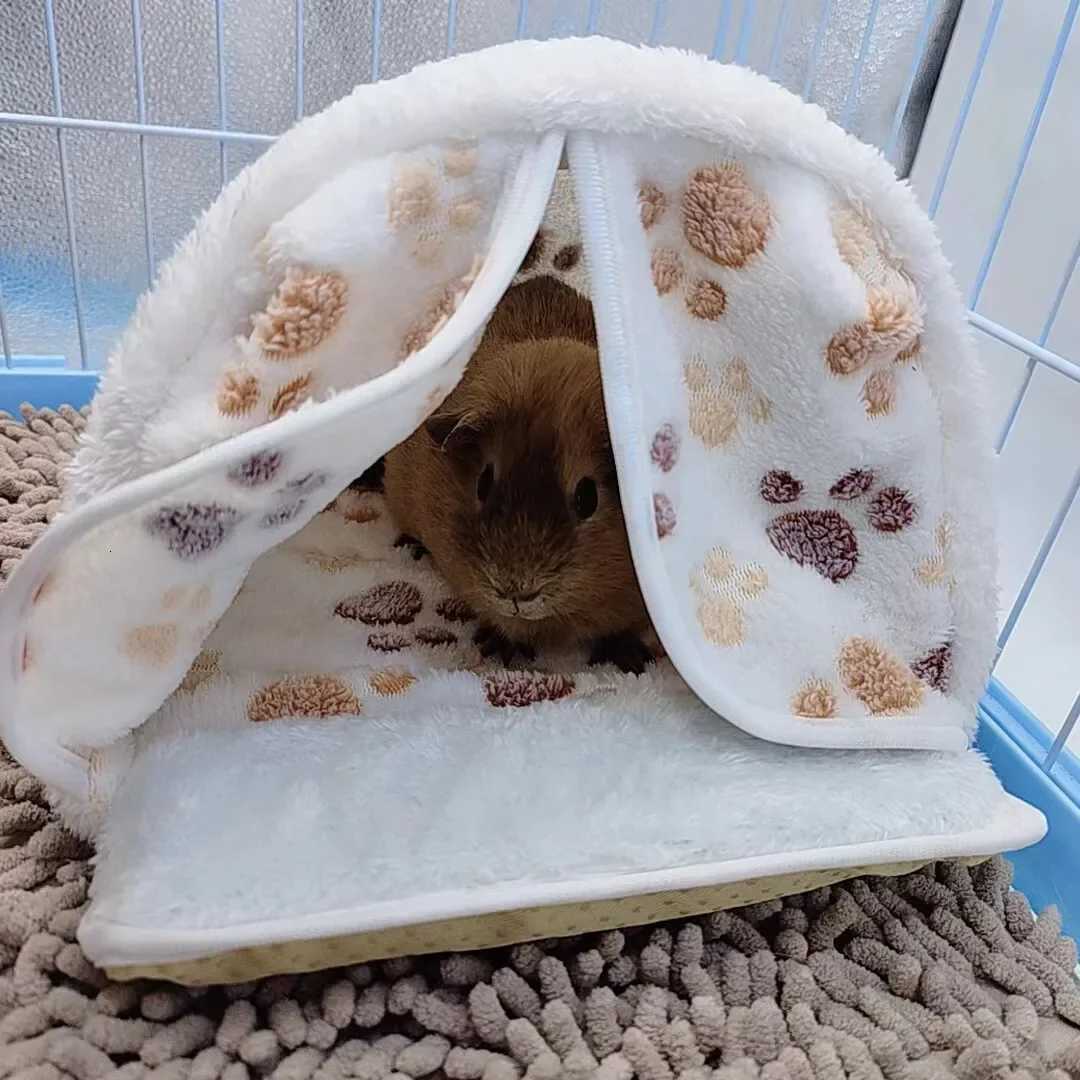 Hamster House Pet Sleeping Cave Warm Soft Beds Plush Printed Cage For Guinea Pig Squirrel Mice Rat Small Animal Supplies M251206