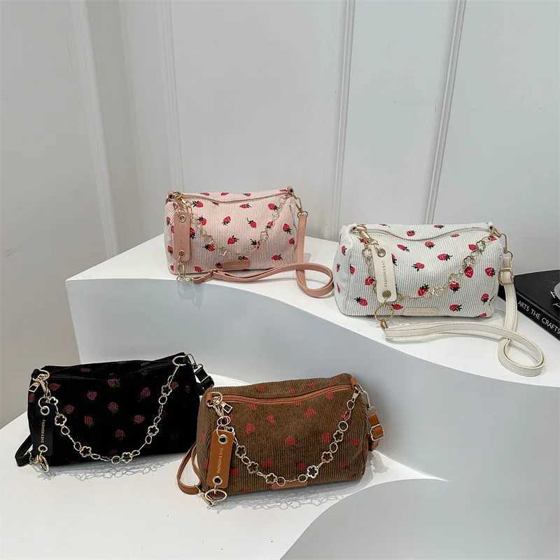 Strawberry Printed Crossbody Mini Bags Corduroy Fresh Ins Style Underarm Bag Refined Female Student Travel Shoulder BagT251206