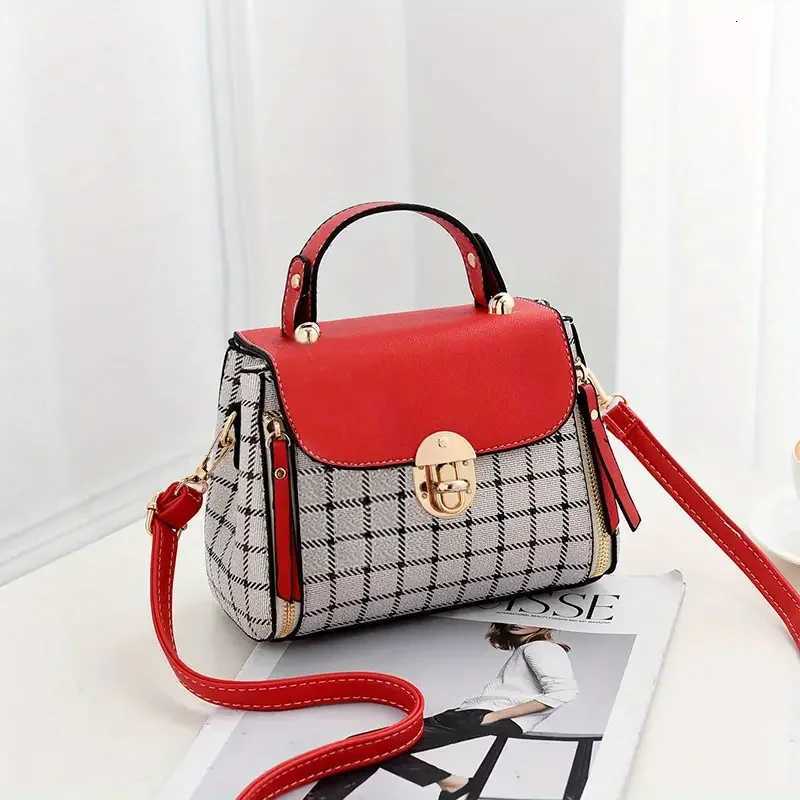 Plaid Pattern Handbag Womens Buckle Decor Flap Purse Fashion PU Leather Crossbody BagT251205
