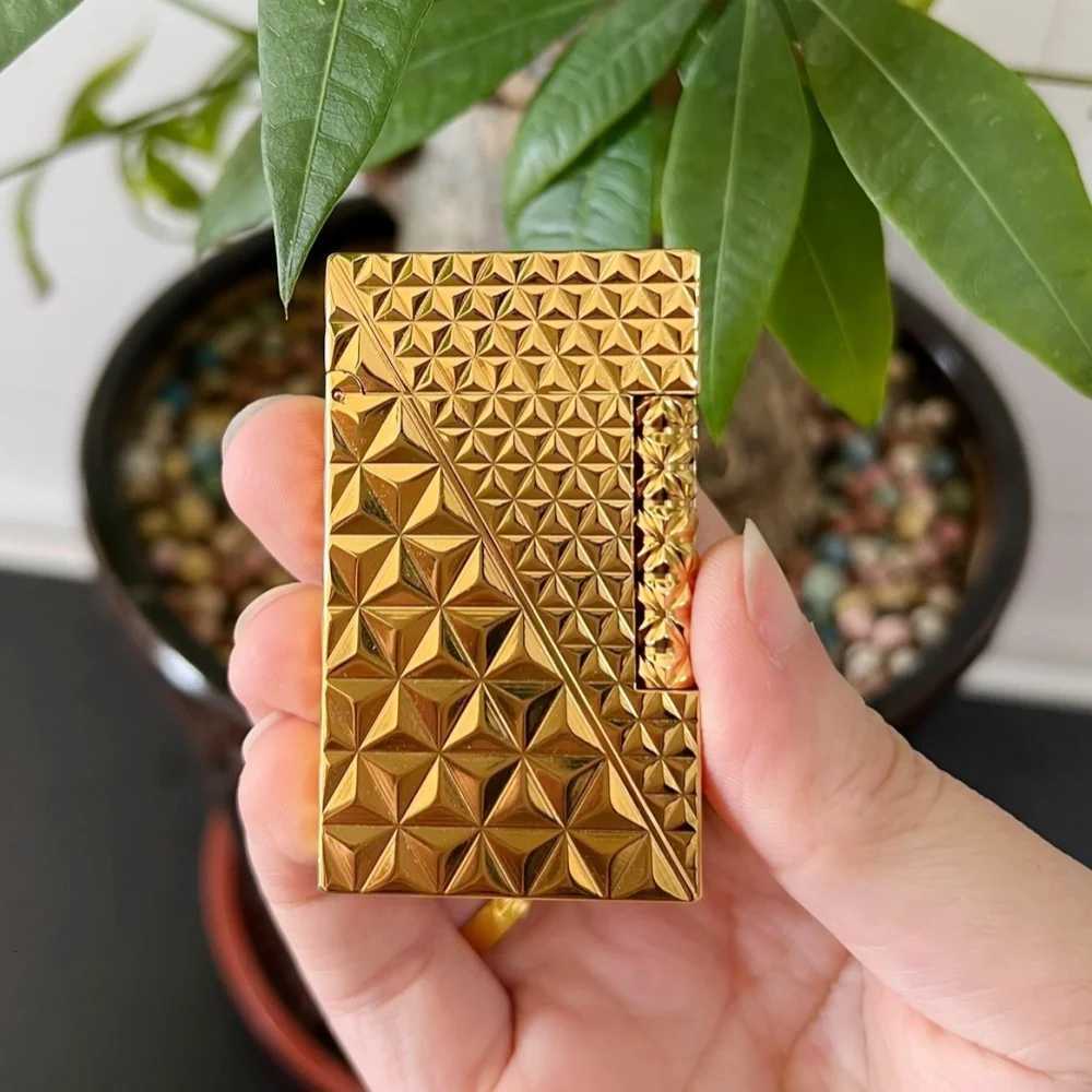 Luxury brand cust lighter with diamond flame grid design refillable ces with cust smoking accessories H251206