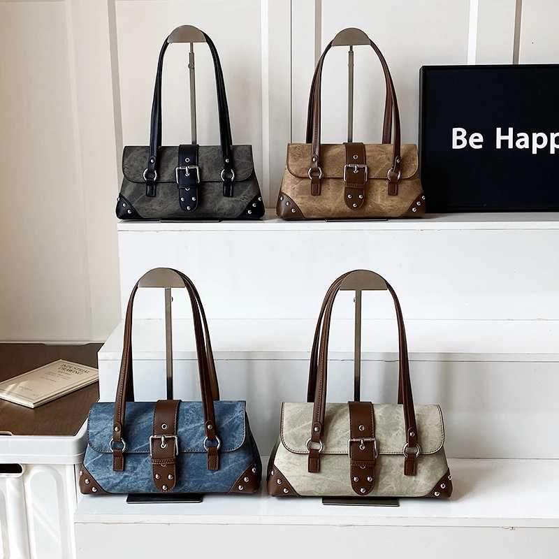 BWYP8198 Korean High-End Fashion Wasteland Style Motorcycle Bag 2025 New Rivet Design Trendy Cool Commuter Shoulder Underarm BagXJ251206