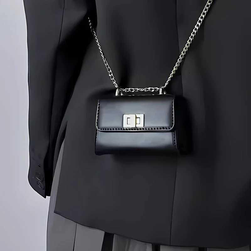 Popular Bags This Year Mini Chain Bag Luxury Designer Womens Small Crossbody Bags High-end Texture Niche Lady Flap Bag BolsasT251206