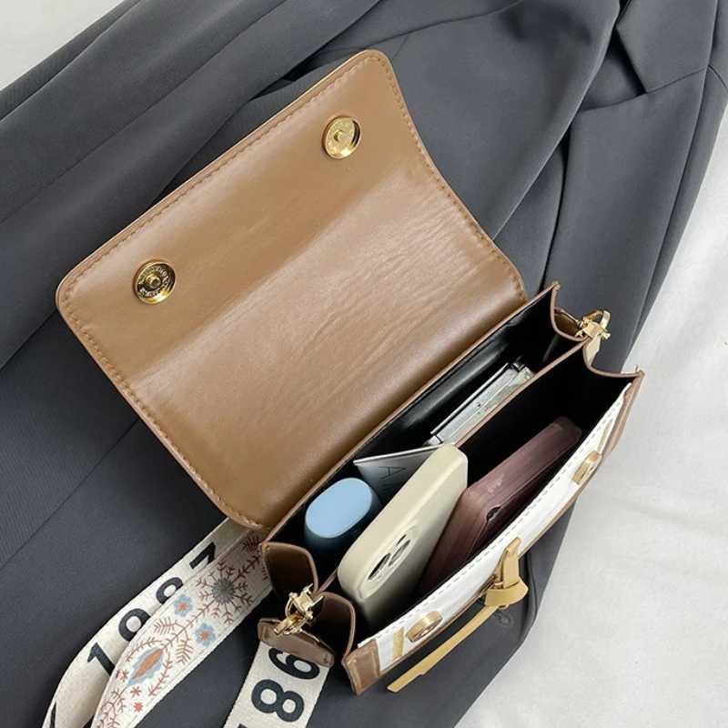 Fashionable Bag for Women Versatile New Crossbody Bag Contrasting Color Shoulder Bags Small Square Bag Wide Shoulder StrapT251206