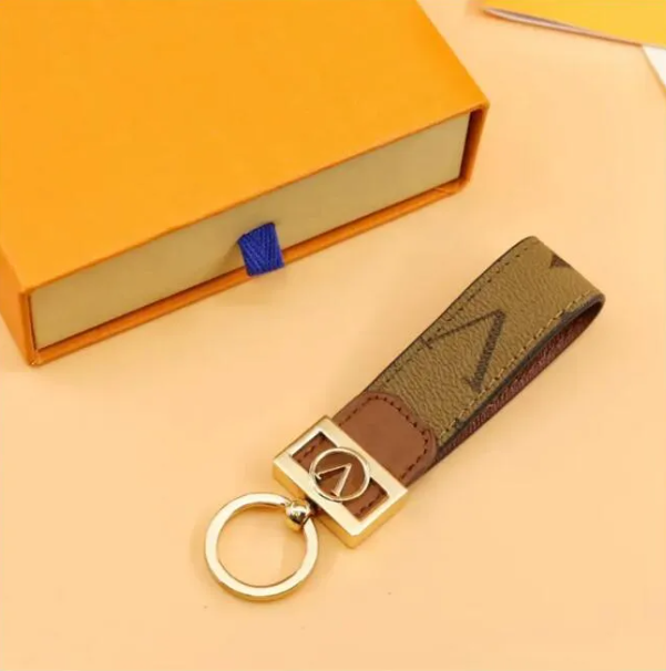 Classic LoissVuton Keychains Colored Genuine Leather Keychains Presbyopia Leather Car Keychains High-end Car Bag Charms Premium Couple Gifts