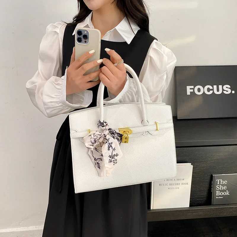 Famous Designer Leather Tote Bag For Women - Classic Elegant Messenger Handbag Popular Ladies Luxury Brand ItemT251205