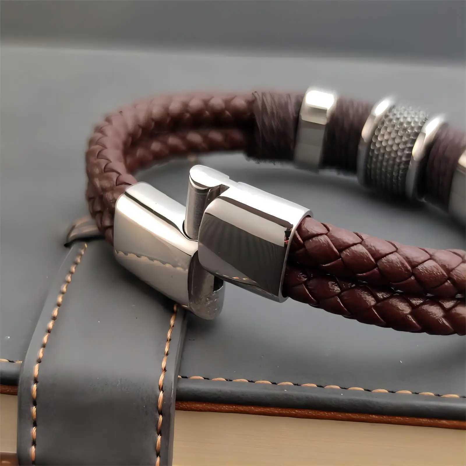 Luxury Vintage Multilayer Brown Genuine Leather Men Bracelet Stone Bead Bracelet Stainless Steel Jewelry Male Wrist Bangle Gift W251206