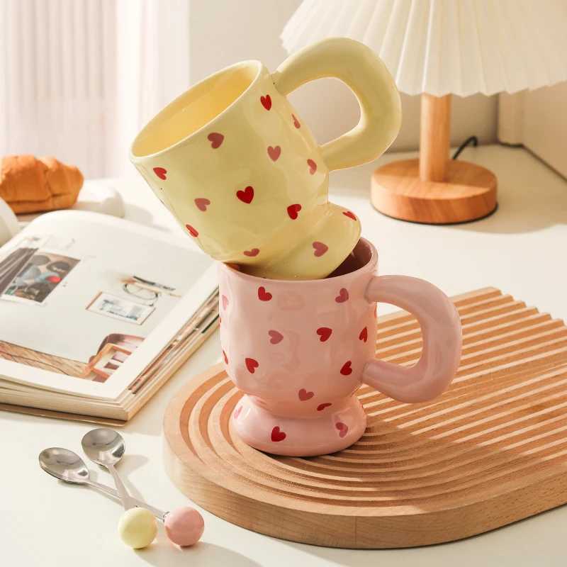 Heart Pattern Ceramic Cup for Women New Household 500ml Underglazed Colour Cute Couple Water Mugs Aesthetic Exquisite Coffee Cup M251206 - view 4