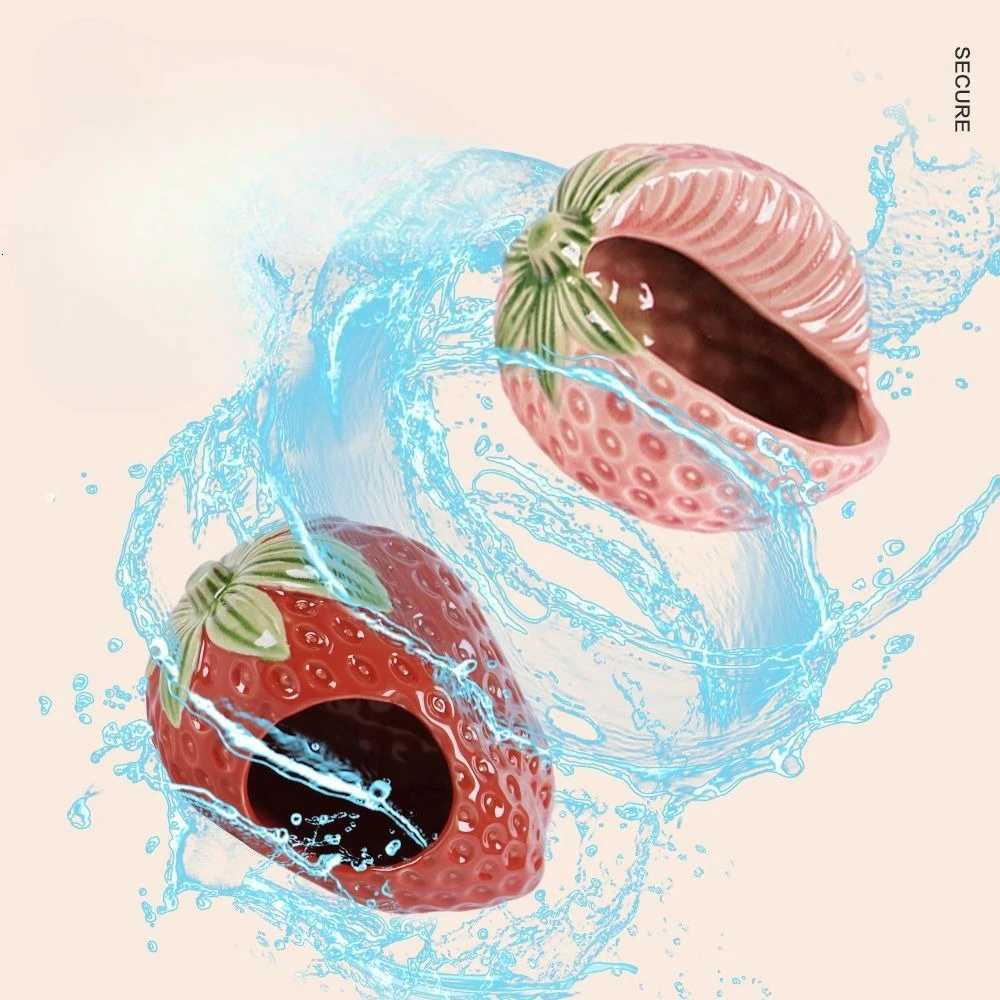 Cute Ceramic Strawberry House Pet Items Hamster Cage Small Pet Bowl for Rabbit Ferret Rat Chinchilla Hedgehog Pet Products M251206