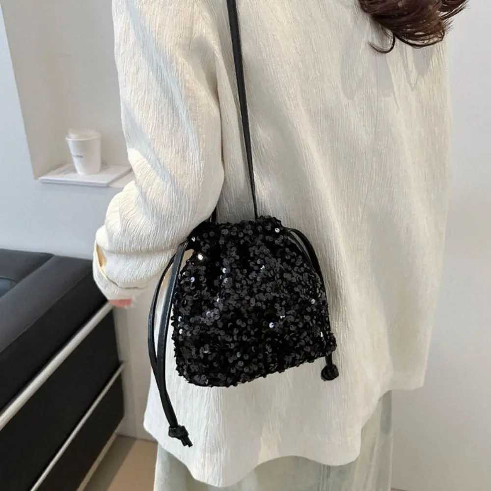 Portable Shiny Evening Banquet Bag Korean Style Handbag Drawstring Crossbody Bag Small Purse Mini Bucket Bag WeddingT251206