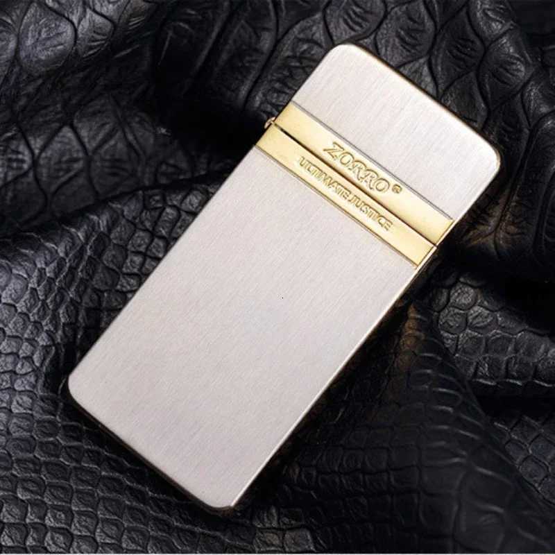 Mini tra-thin e Copper Kero sene Lighter Portable Metal Windproof Grinding Wheel Lighter Cigarette Lighter Smoking H251206