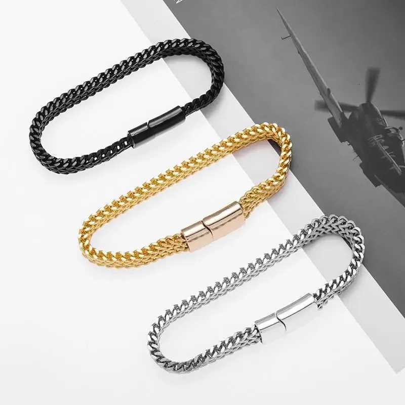 Classic Versatile Silver Color Chain Bracelet Mens Stainless Steel Bracelet with Metal Magnetic Buckle Bracelet W251206
