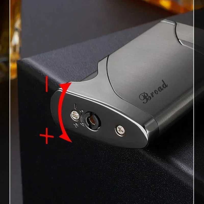 Metal Windproof Butane Gas Lighter with Transparent Gas Window Refillable Turbo Torch for Cigar Red Flame Personali Design H251206