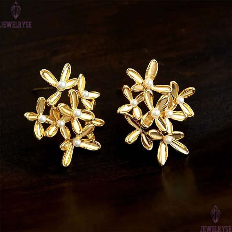exquisite 18k gold flower stud earring designer for woman party fashion pearl earrings womens ear clip jewelry S925 silver needle daily outfit friend 