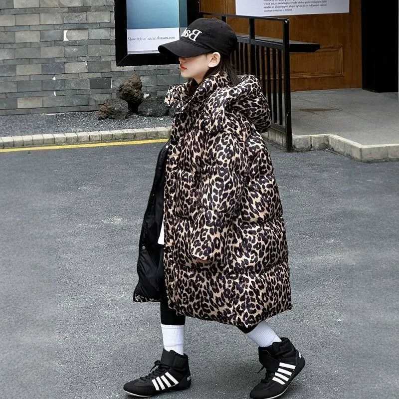 2025 New Girl Leopard Print Long Down Jacket Childrens Winter Thickened Warm White Duck Down Fashion Coat TideW251206