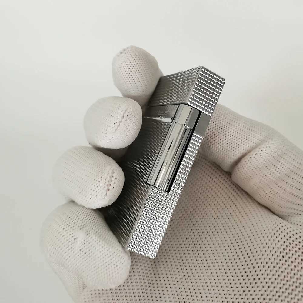 2025 ic Luxury Ligne 2 Brasss Cigarette Gas Lighter Bright Sound Paris Nail Metal Iatable Butane Flame Best Smoking Gift H251206