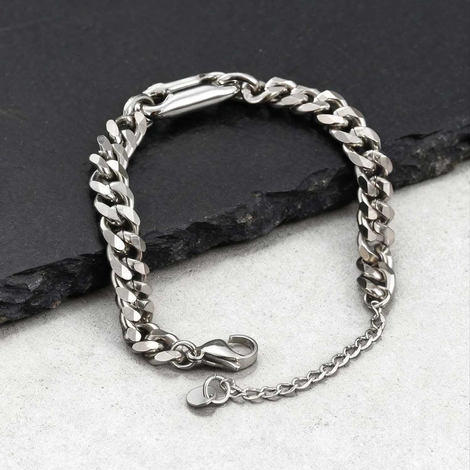 Stylish Charm Mens BraceletStainless Steel Cuban Chain WristbandKpop Hiphop Jewelry Gift W251206