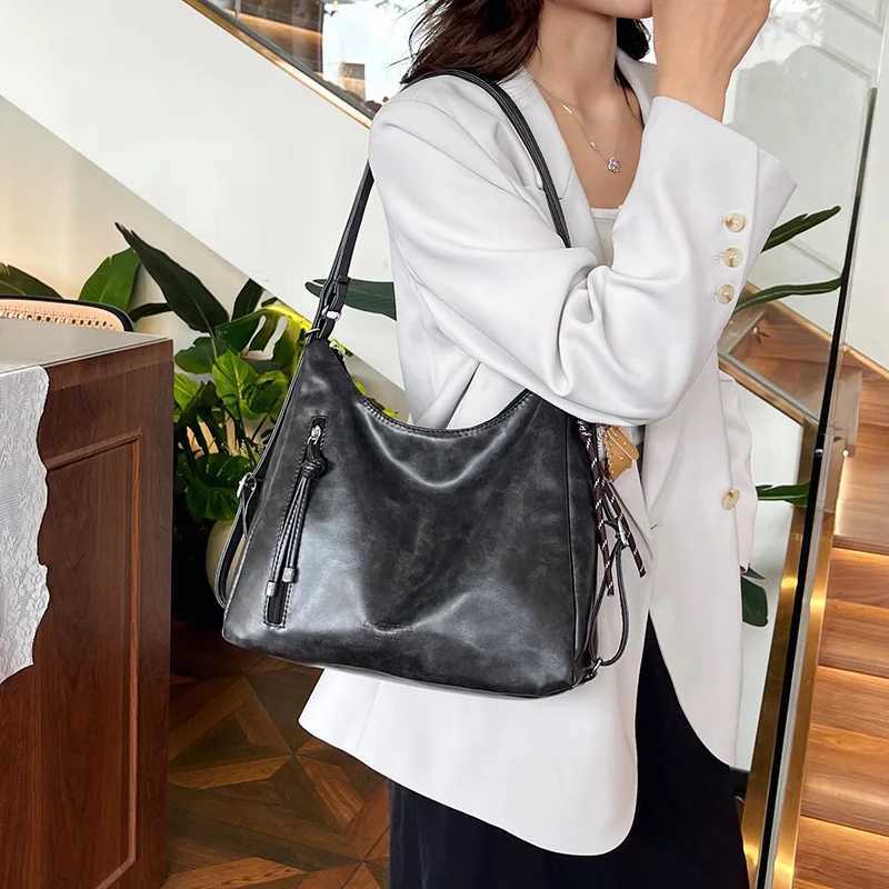 New Vintage Commuter Bag Women Large Capacity Tote Shoulder Bag Multifunctional Casual Fashion Backpack Crossbody PurseT251206