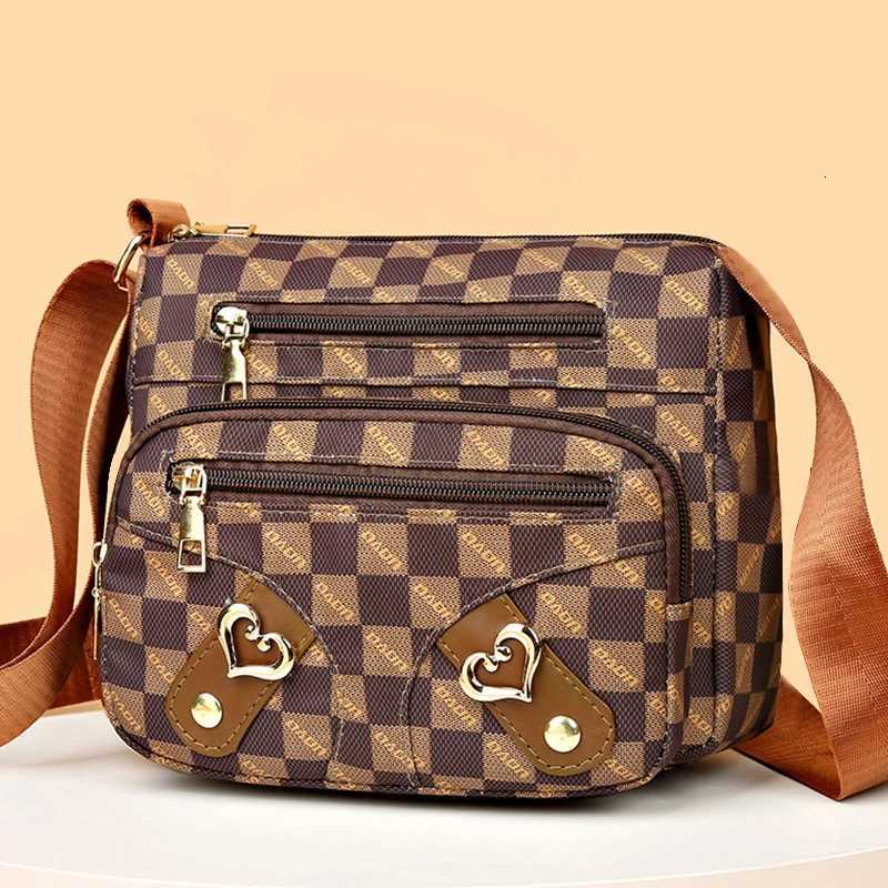 New style womens bag - casual shoulder bag made of PU leather with patchwork design adjustable strap stylish and simple stylT251205