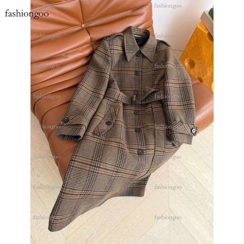 New Women's Coat Au… - image