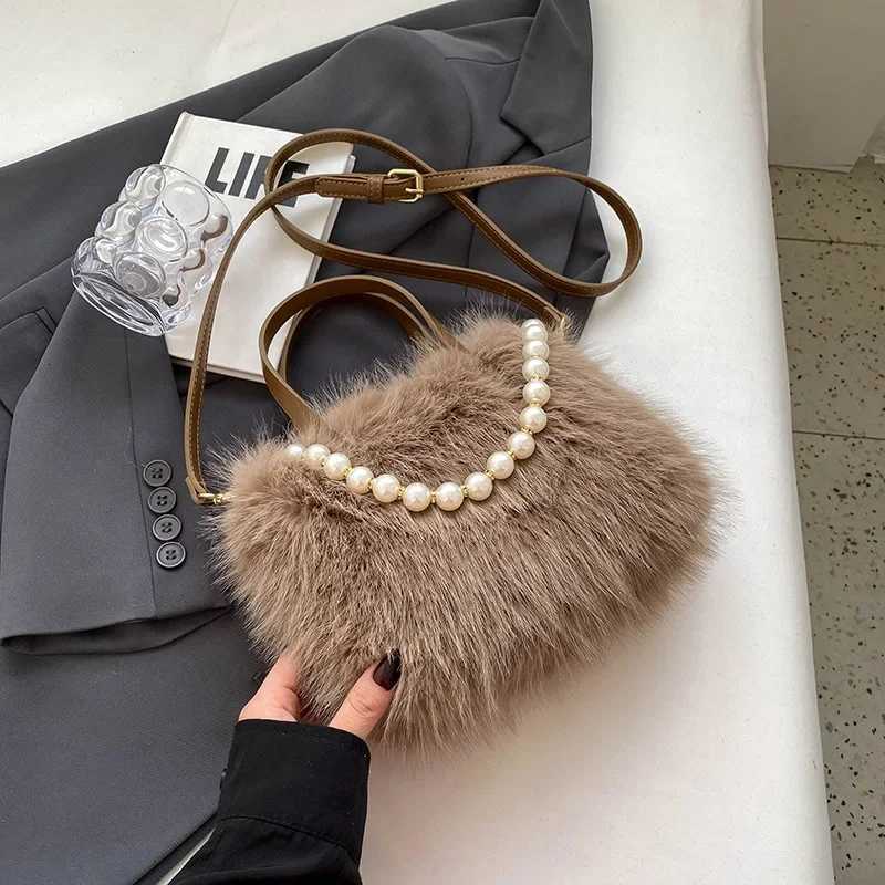 Winter Fashion Faux Fur Crossbody Bags for Womens Gift Pearl Chain Decor Shoulder Bag Ladies Handbags Top-handel BagT251206