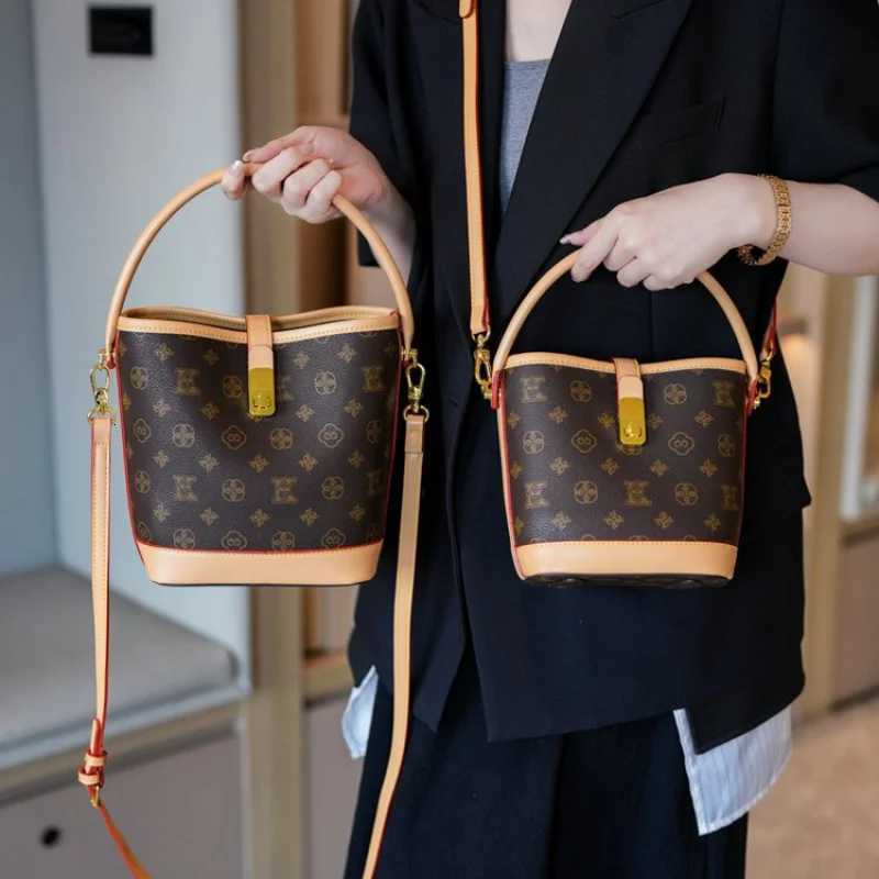 Luxury Ladies Shoulder Bag Made Of Premium Leather Boasting Paris High-End Vintage Neat Spacious Daily LookT251205