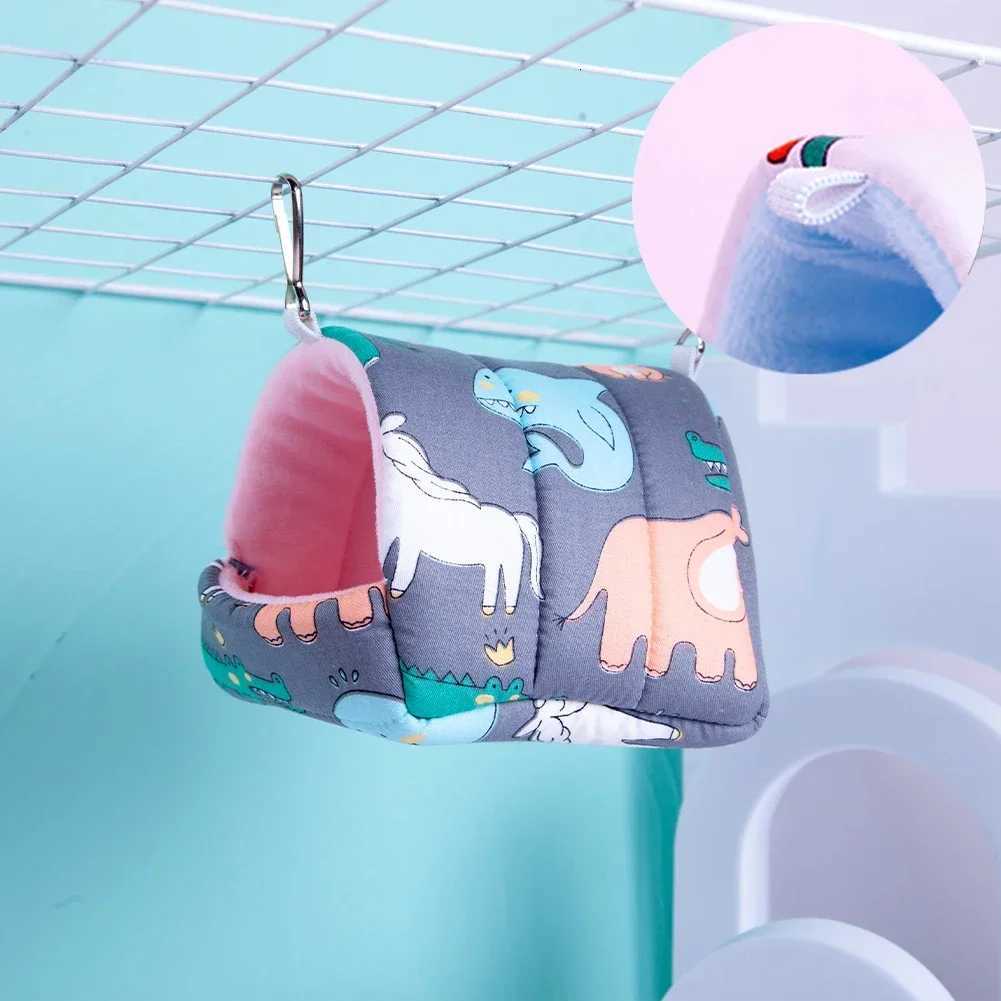 Cute Small Animal Sleeping Bed Rabbit Squirrel Guinea Pig Nest Hamster House Winter Colorful Mini Cage Comfortable Soft Warm Mat M251206