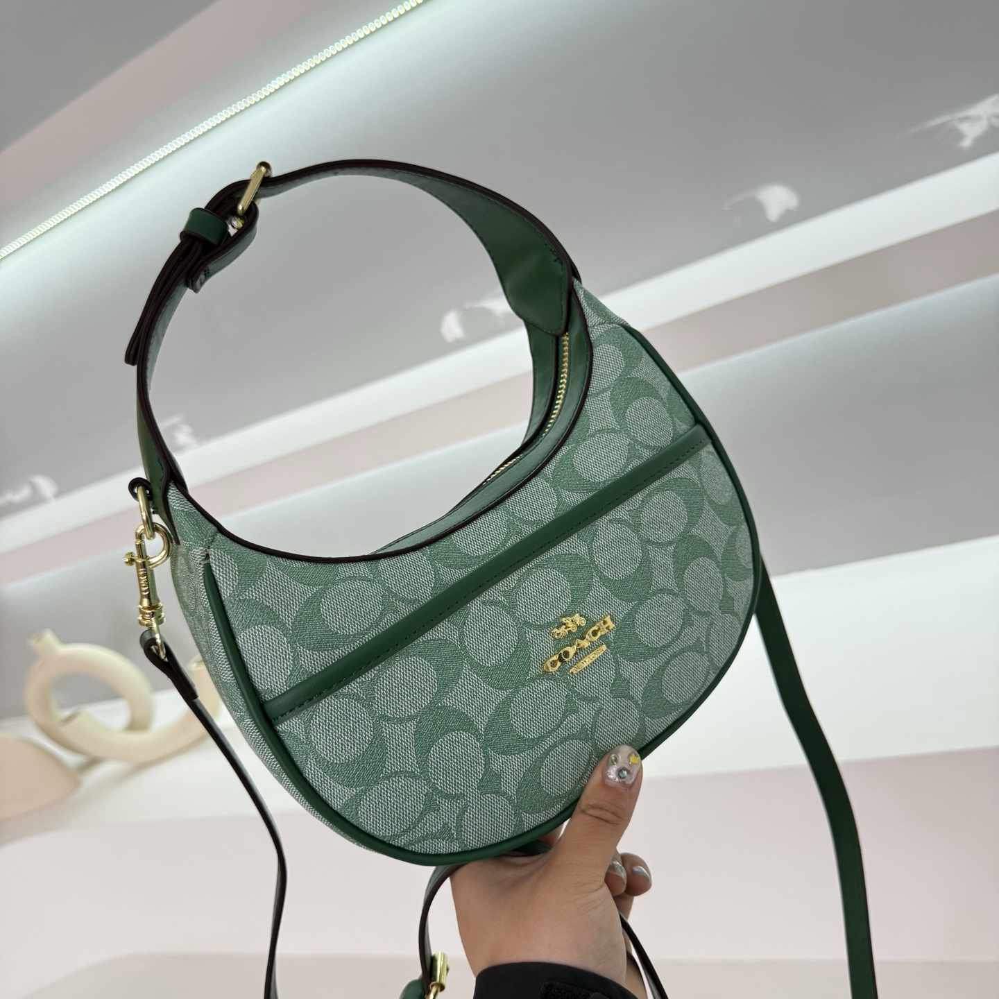 Trendy Classic Mult… - image