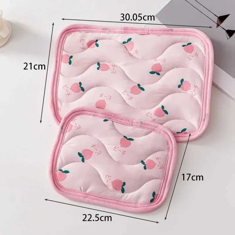 Hamster Cooling Pad Small Pet Cooling Mat Summer Ice Silk Cooling Mat Pet Cooling Mat Hamster Sleeping Mat Pet Supplies Mattress M251206