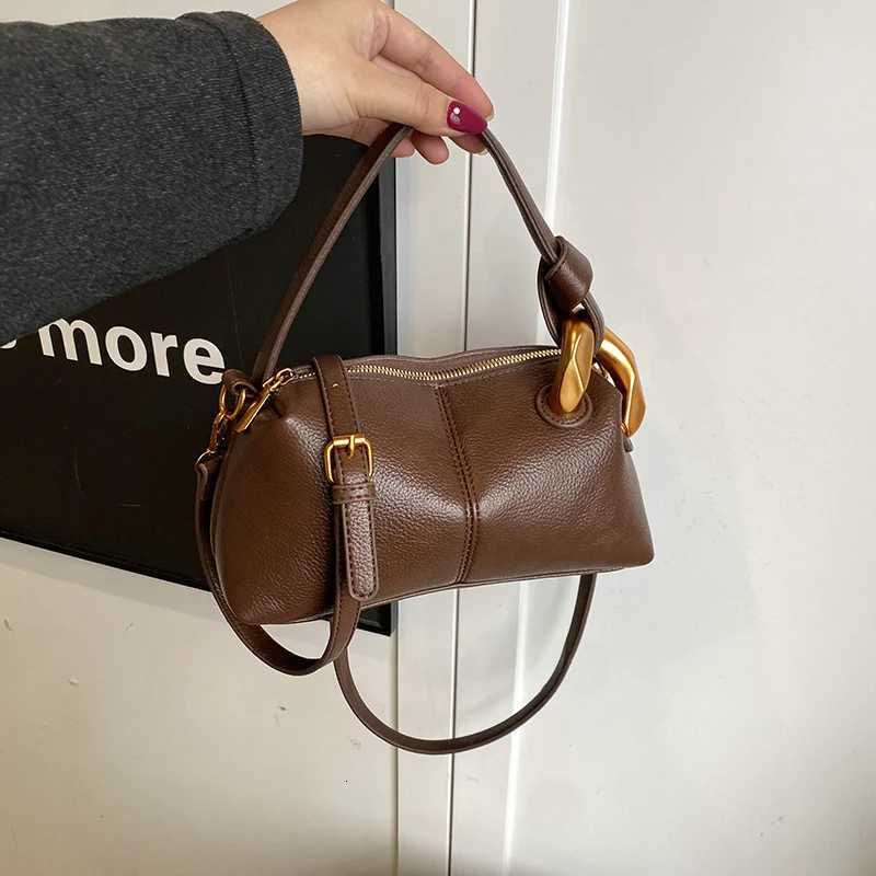 Vintage Fashion All-match Small Square Pillow Single Shoulder Crossbody Simple Womens Bag New Daily Commuter HandbagT251205