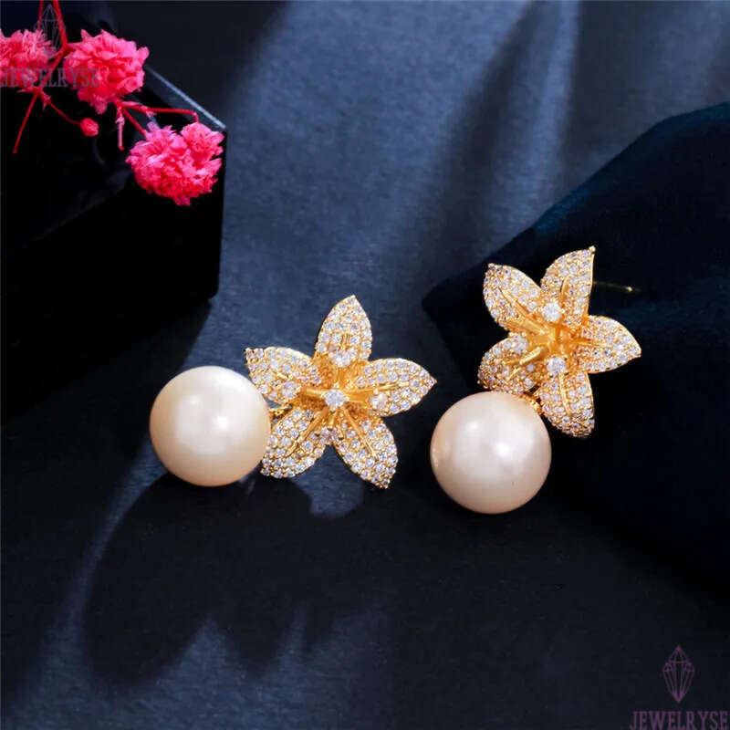 Fashion Imitation Pearl Flowers earrings Charm jewelry Bride Wedding South American White AAA Cubic Zirconia Copper 18k Gold Silver Designer Earring F