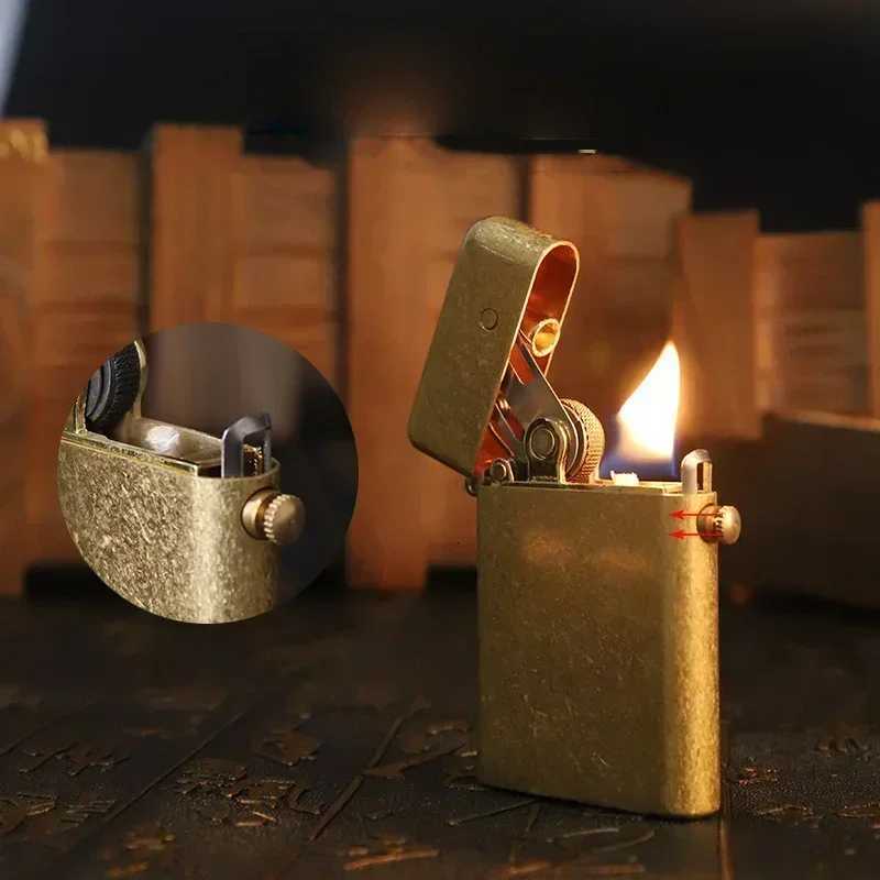 Metal Windproof Gasoline Lighter Retro Innovative Autatic Ejection Grinding Wheel Kerosene Lighter Cigarette Accessories H251206