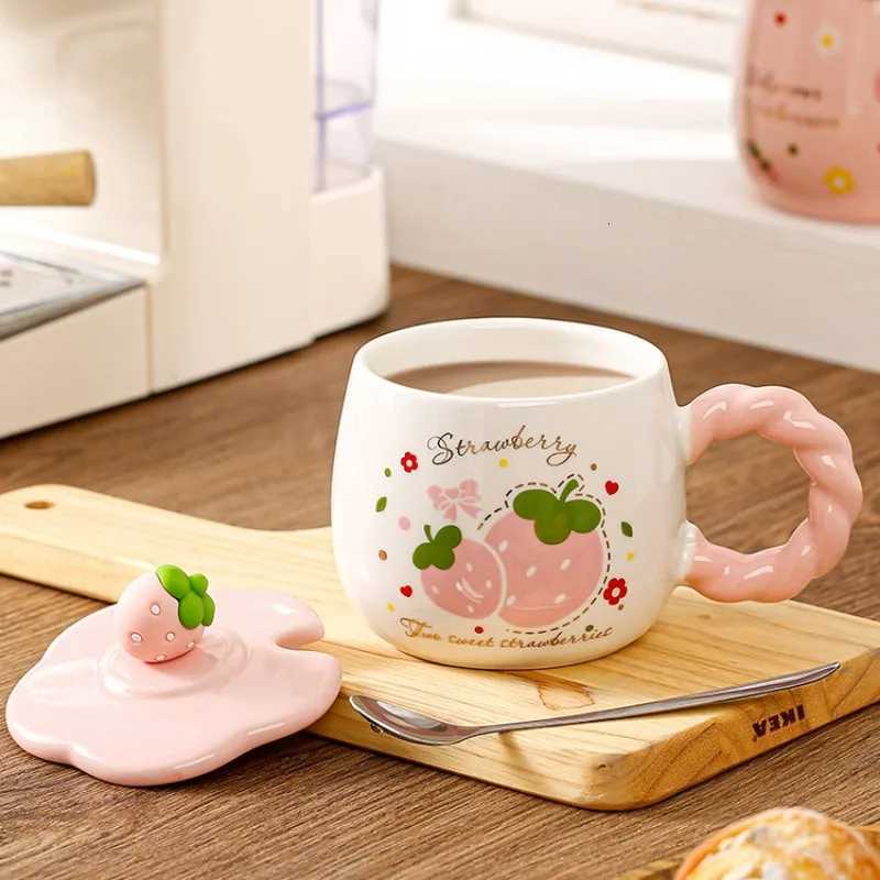 Strawberry Mug with LidCeramic Mugs 420MLKorean Kawaii Coffee CupsCute Breakfast Porcelain Mug for WomanStudent M251206 - view 1