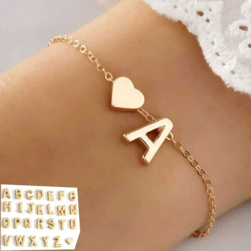 26 Letters Fashion English Initial Letter Heart Bracelet DIY Personalized Name Bracelets Girls Women Anniversary Jewelry Gifts W251206