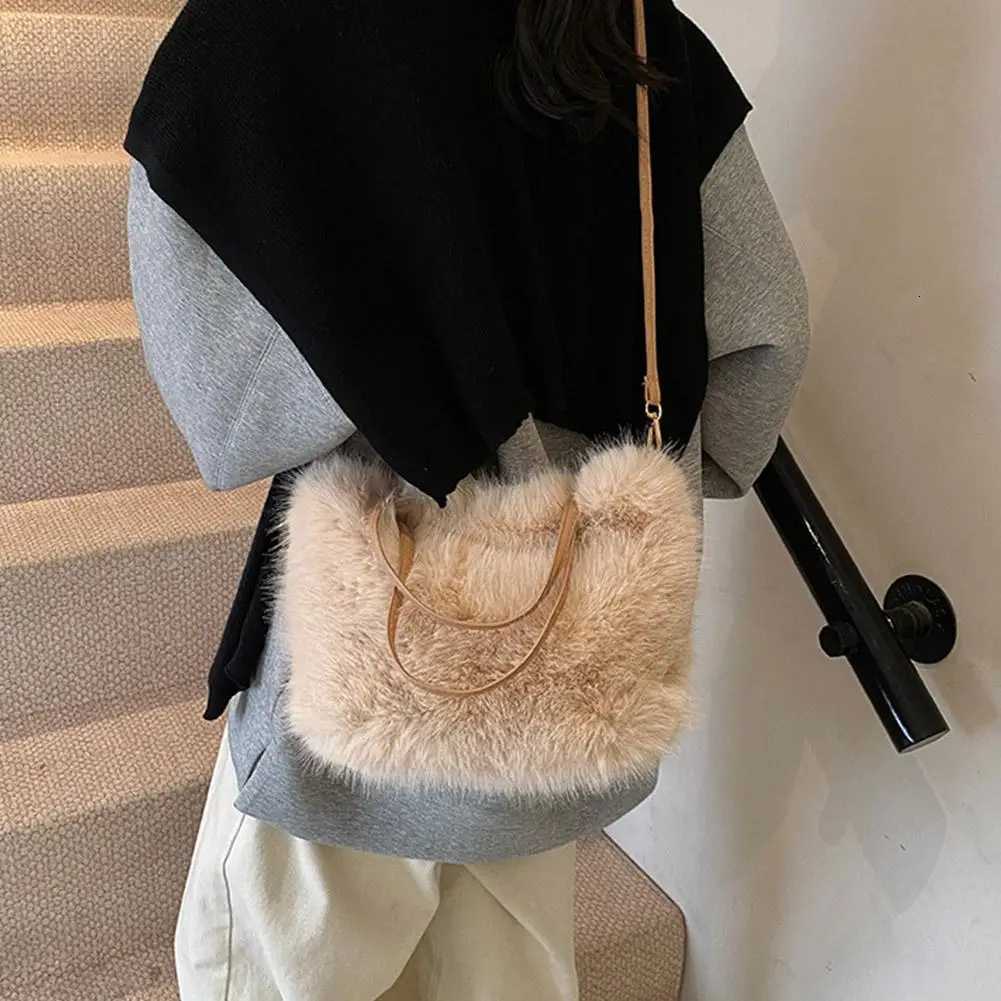 Fahion Faux Fur Tote Bag Womens Bucket Plush Luxury Design Ladies Handbags Winter Crossbody Shoulder BagsT251206