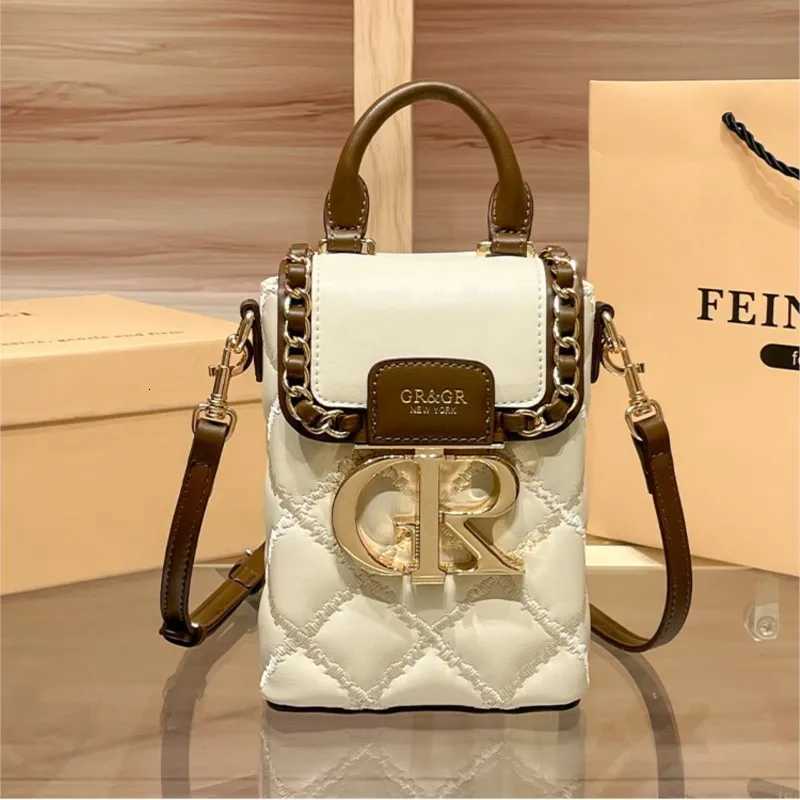Ladies handbag fashionable shoulder bag womens 2025 new diamond grid mobile phone bag versatile chain box bagT251205